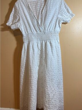 SHEIN White Textured Checker Stripe Dress